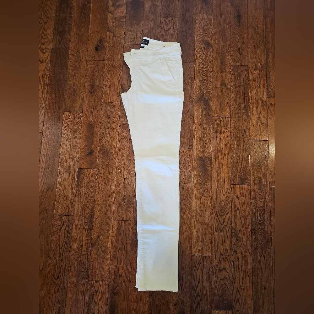 American Eagle White Straight-Leg Pants